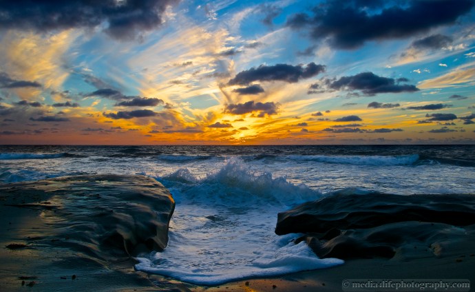 This sunset shows the Glory of the Almighty God, the Architect and Creator of all things.